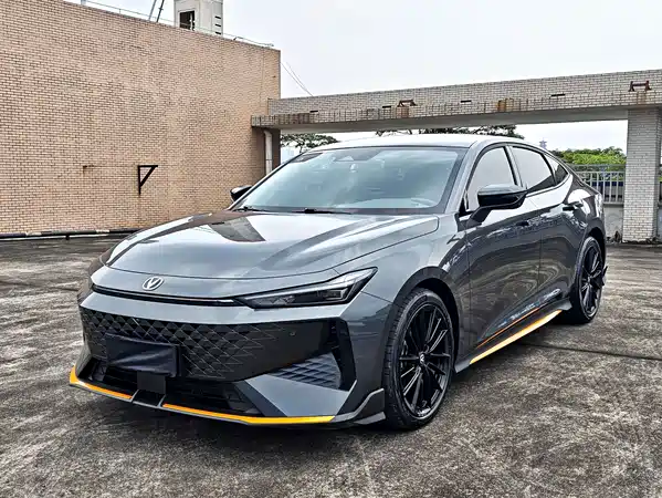 Changan UNI-V 2025