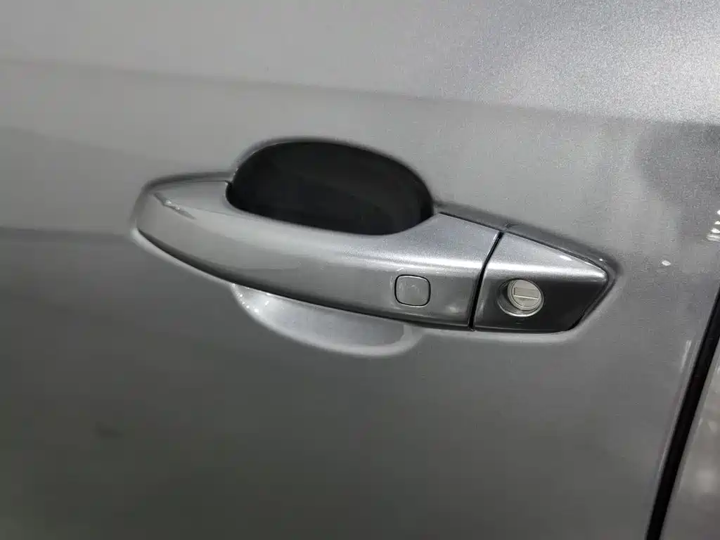 BYD Seal 05 DM-i 2026 — фото 18