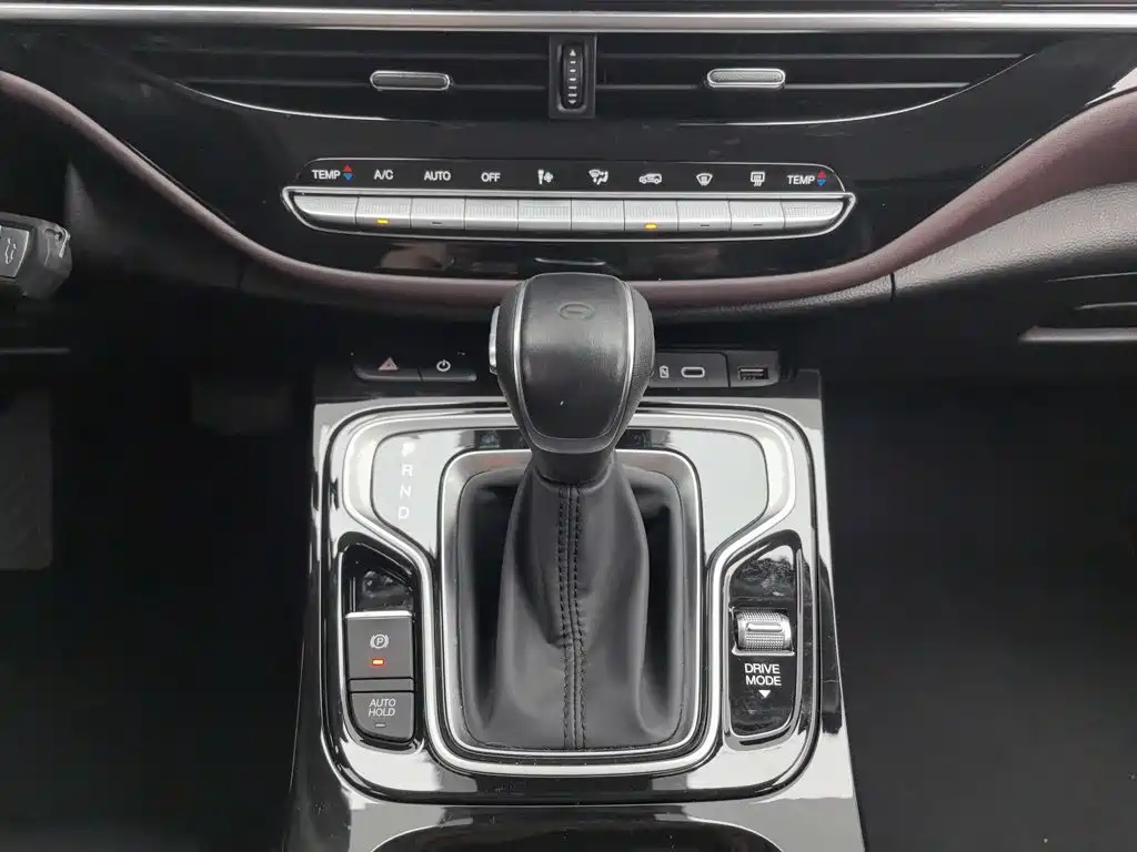 GAC Trumpchi M6 2023 — фото 13