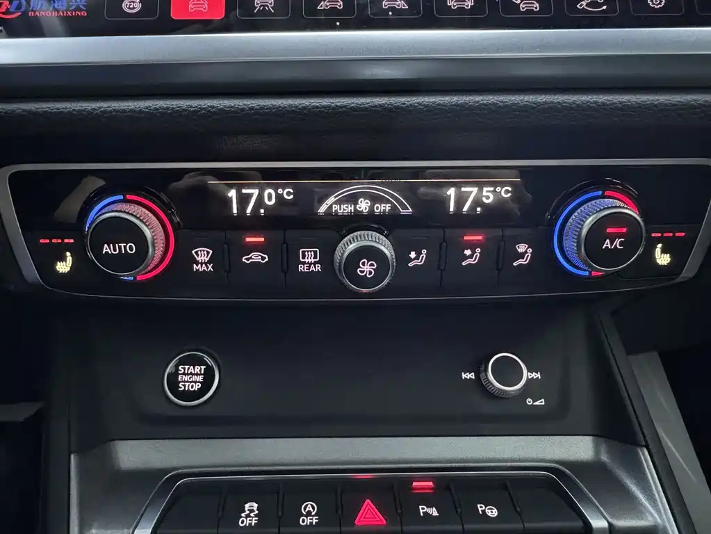 Audi Q3 2023 — фото 13
