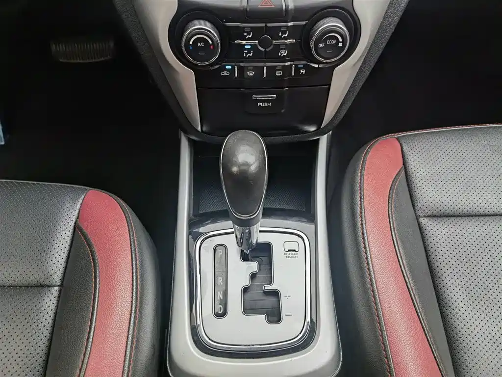 Changan Eado XT 2014 — фото 13