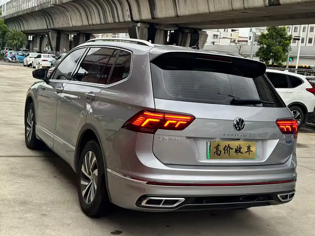 Volkswagen Tiguan L Plug-In Hybrid 2022 — фото 6