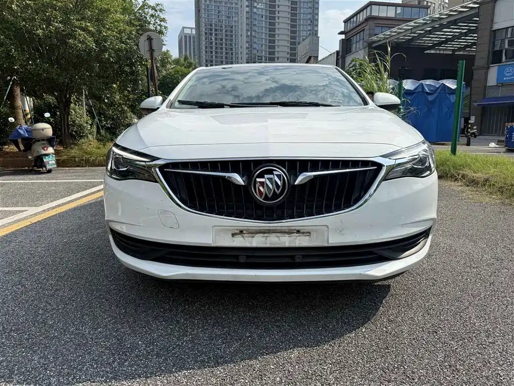 Buick Excelle 2022 — фото 2