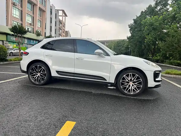 Porsche Macan 2022