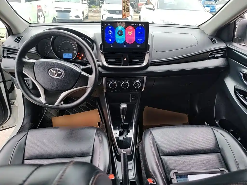 Toyota Yaris L 2020