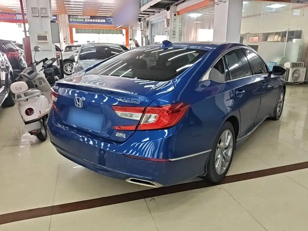 Honda Accord 2019 — фото 7