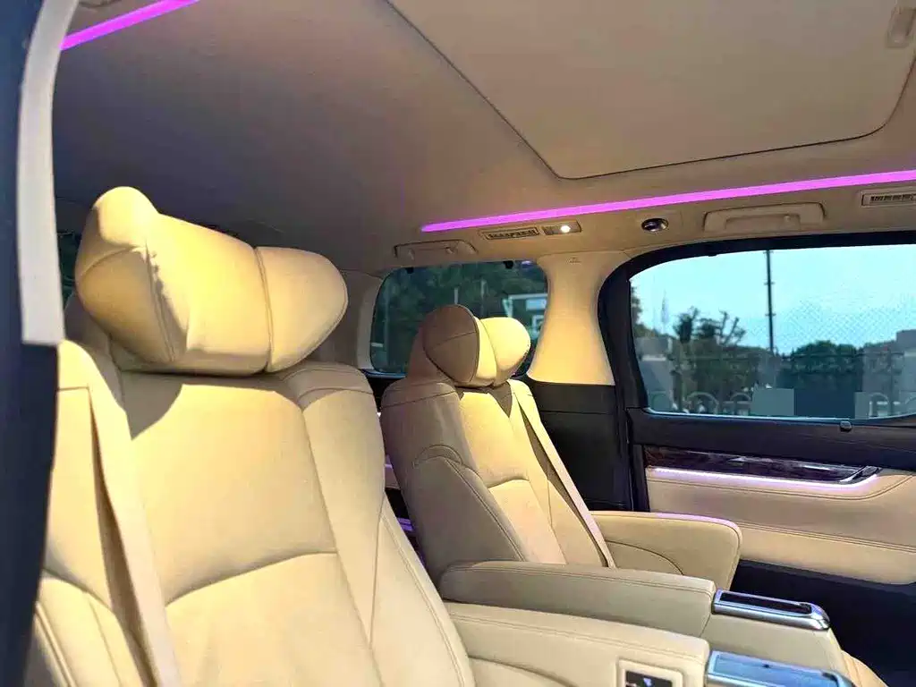 Toyota Alphard 2021 — фото 8
