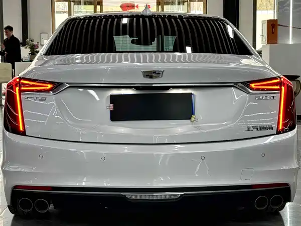 Cadillac CT6 2022
