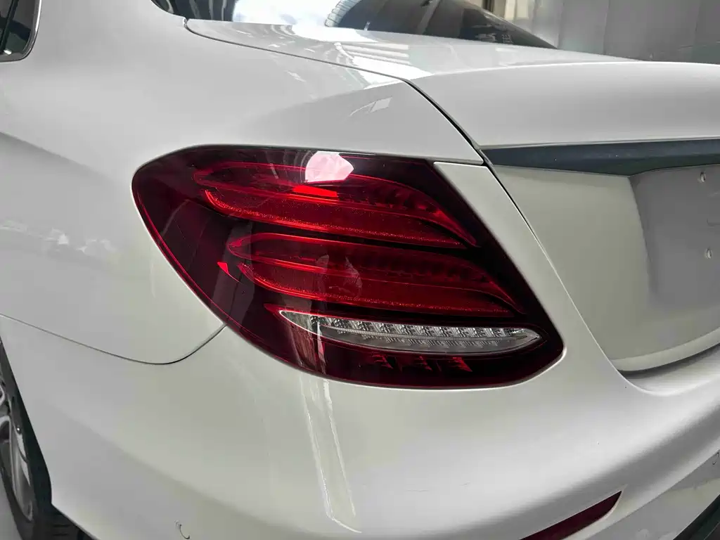Mercedes-Benz E-Class 2019