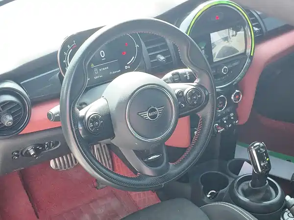 MINI 2021