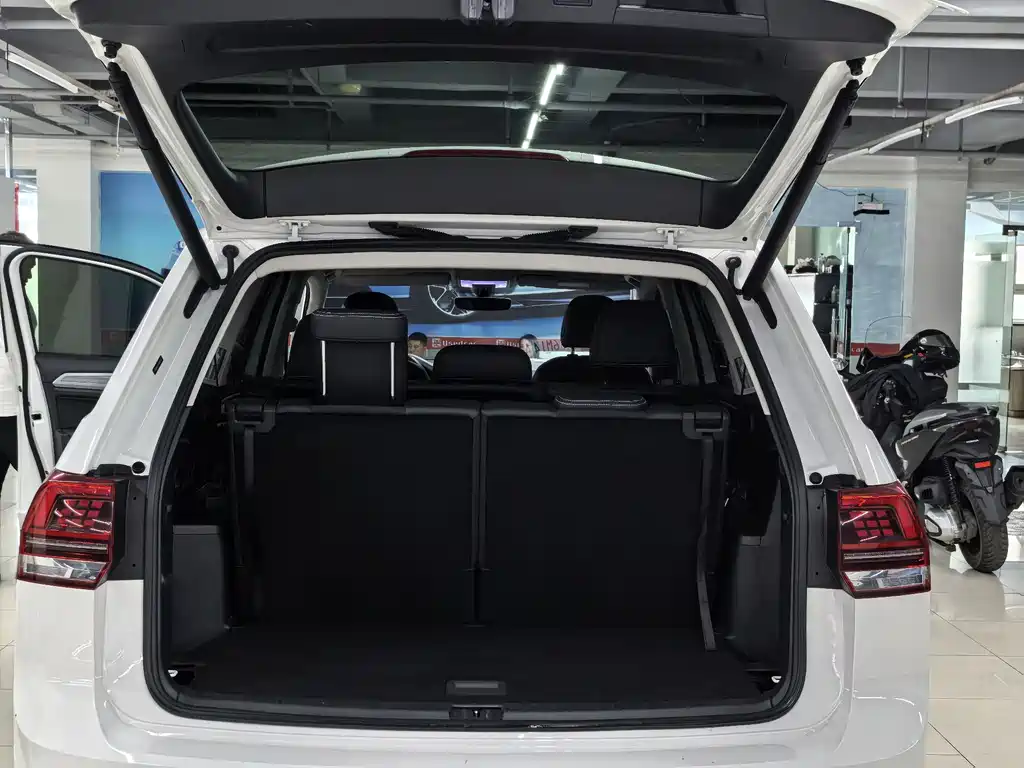 Volkswagen Teramont 2018 — фото 10