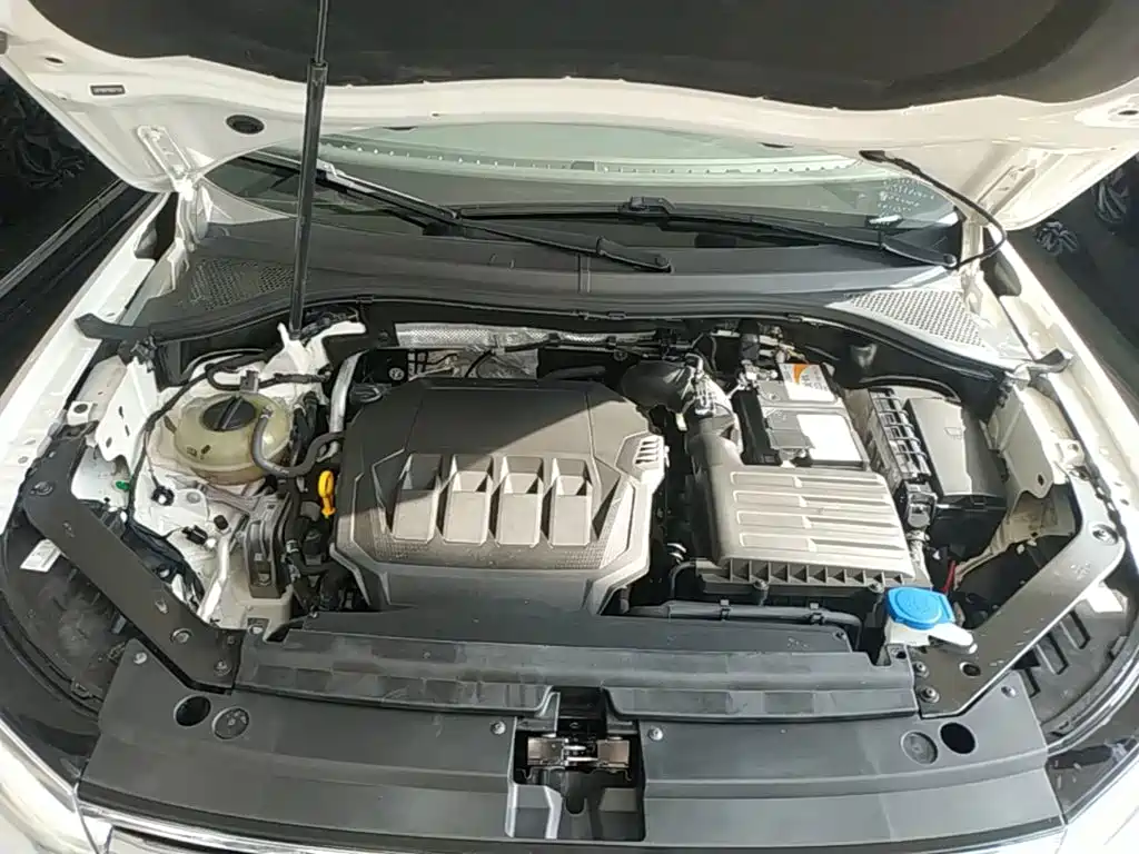 Volkswagen Tiguan L 2023 — фото 20