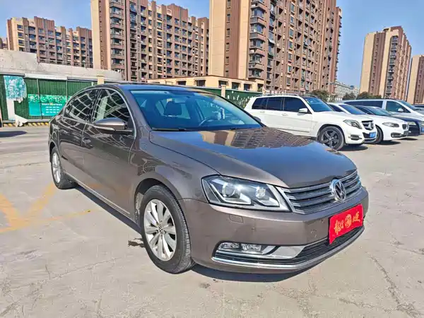 Volkswagen Magotan 2013