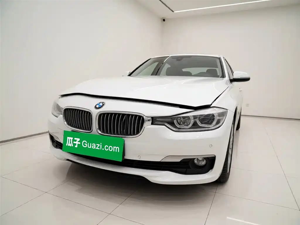 BMW 3 Series 2018 — фото 2