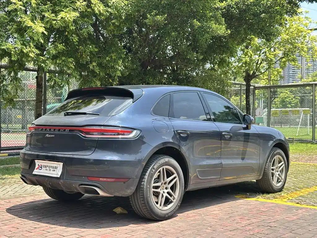 Porsche Macan 2021 — фото 16