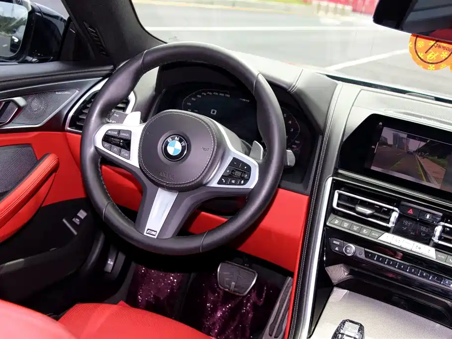 BMW 8 Series 2022 — фото 13