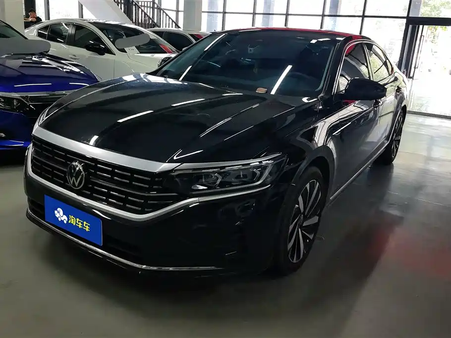 Volkswagen Passat 2024