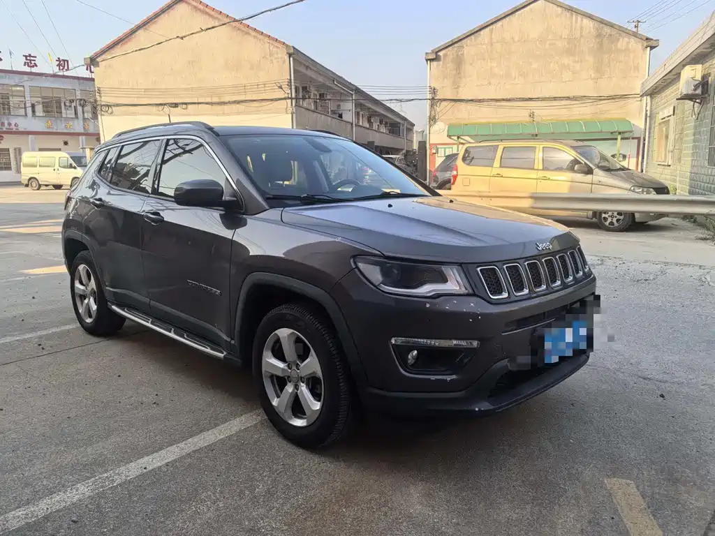 Jeep Compass 2017 — фото 5
