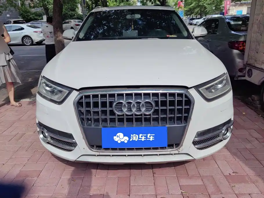 Audi Q3 2014