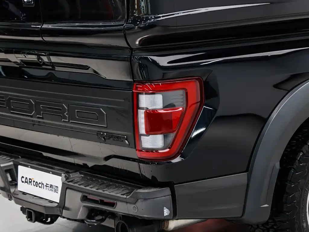 Ford F-150 Raptor — фото 9