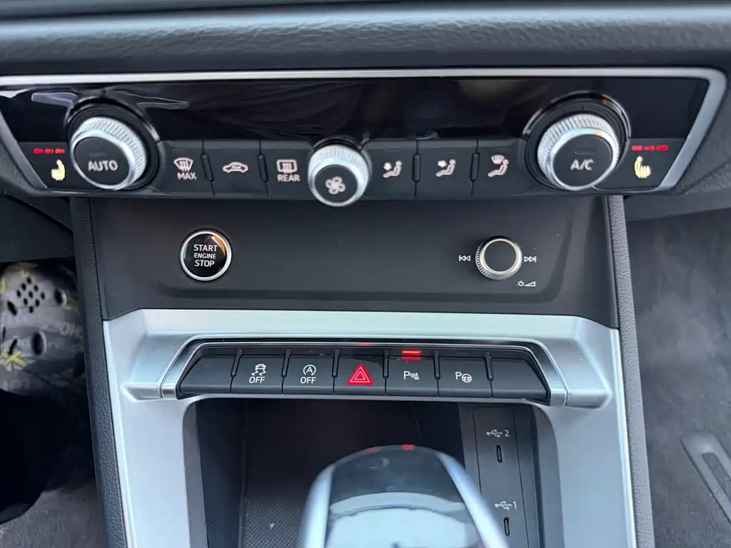 Audi Q3 2023 — фото 10