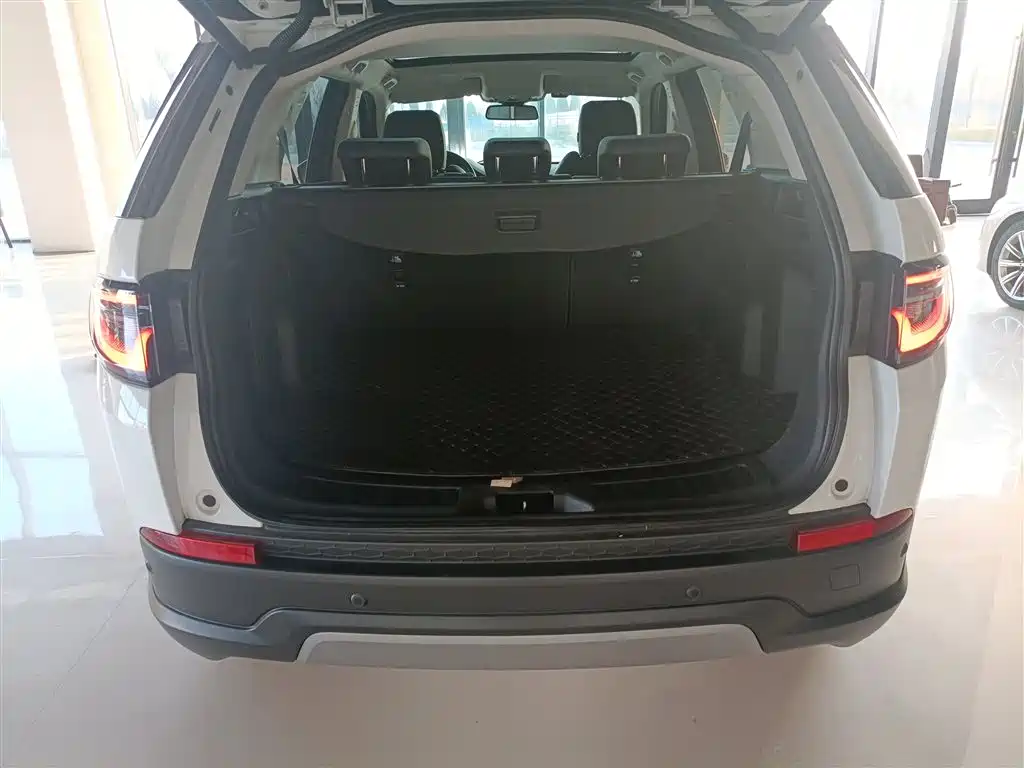 Land Rover Discovery Sport 2022 — фото 12