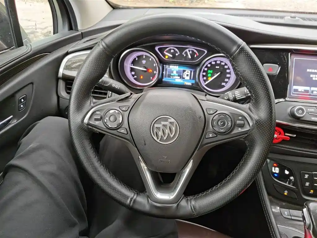Buick Envision Plus 2018 — фото 11