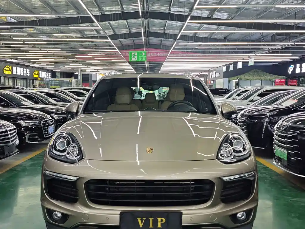 Porsche Cayenne 2015 — фото 7