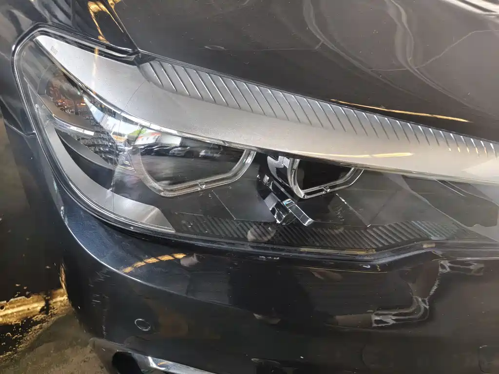BMW 5 Series 2018 — фото 14