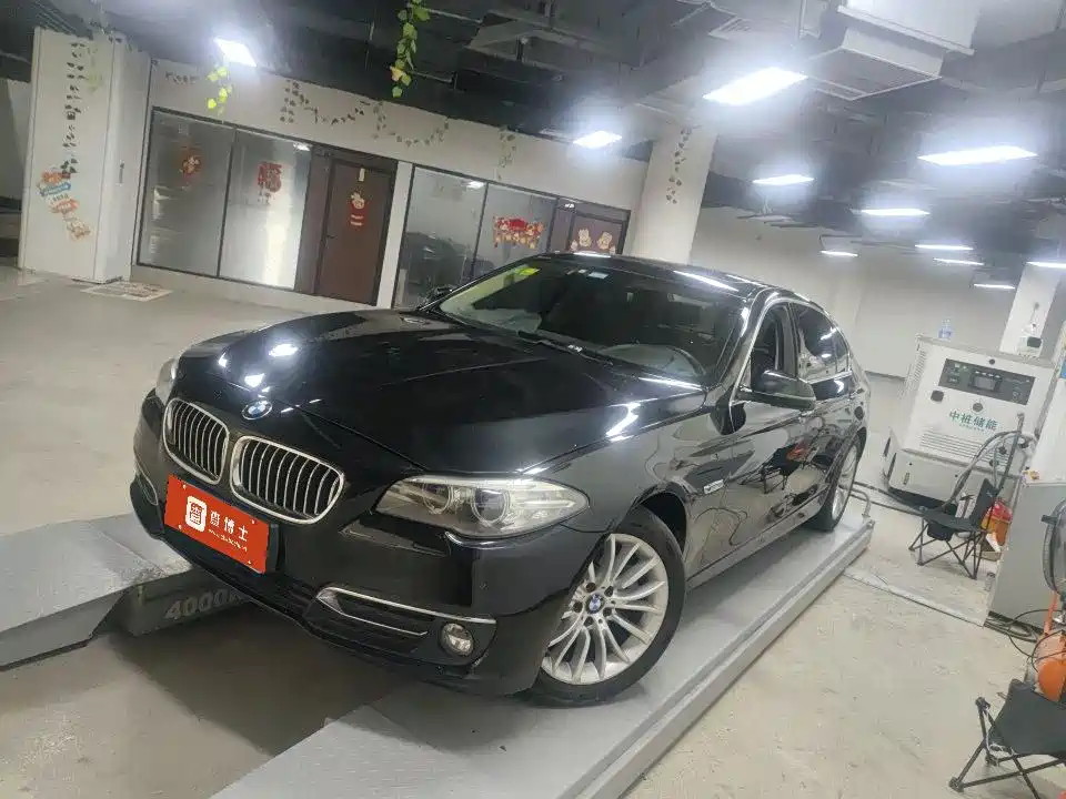 BMW 5 Series 2016
