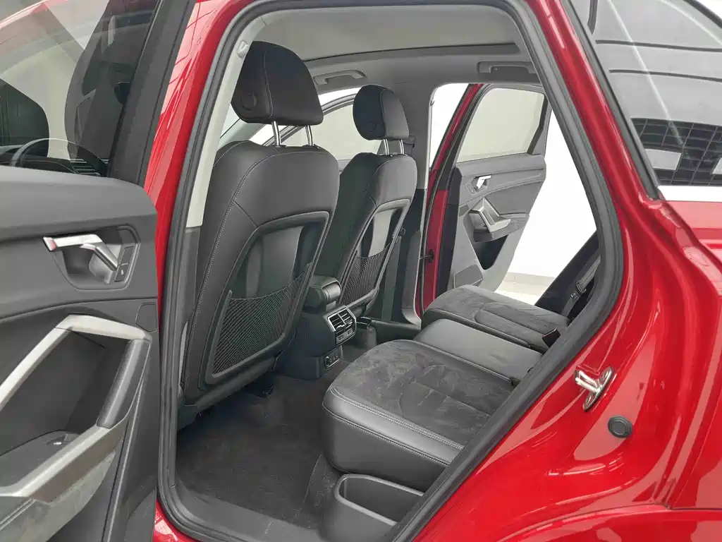 Audi Q3 2022 — фото 10