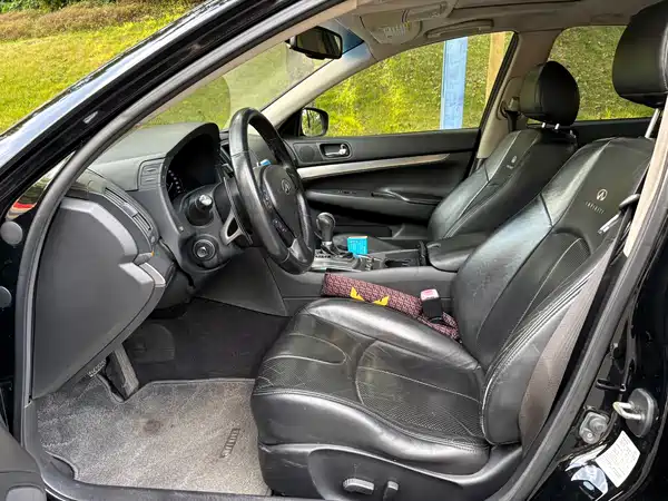Infiniti G Series 2011
