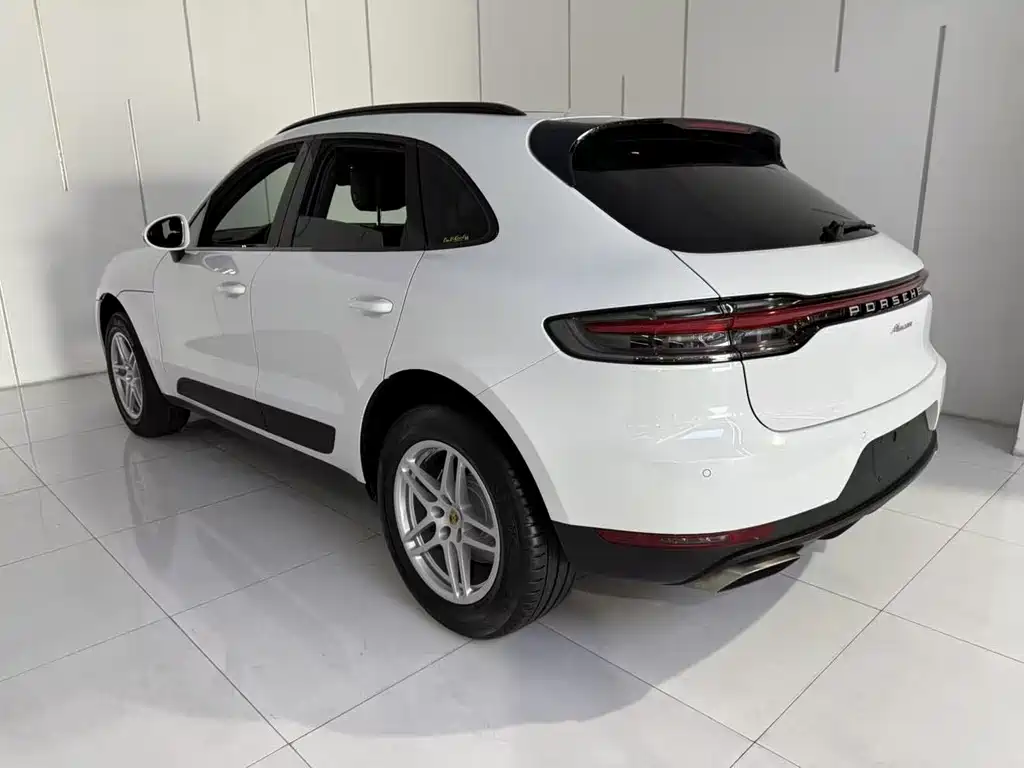 Porsche Macan 2021 — фото 9