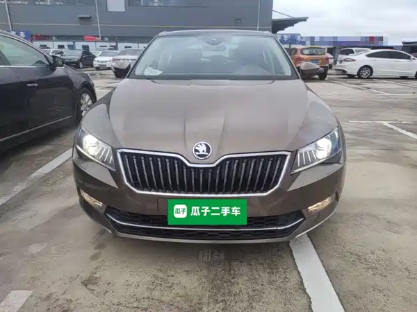 Skoda Superb 2016