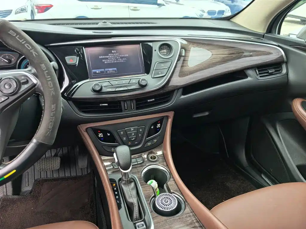 Buick Envision Plus 2017 — фото 13