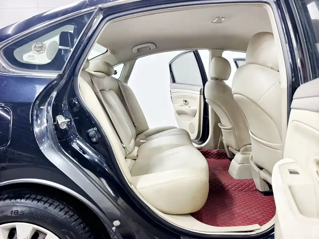 Nissan Sylphy 2016 — фото 15