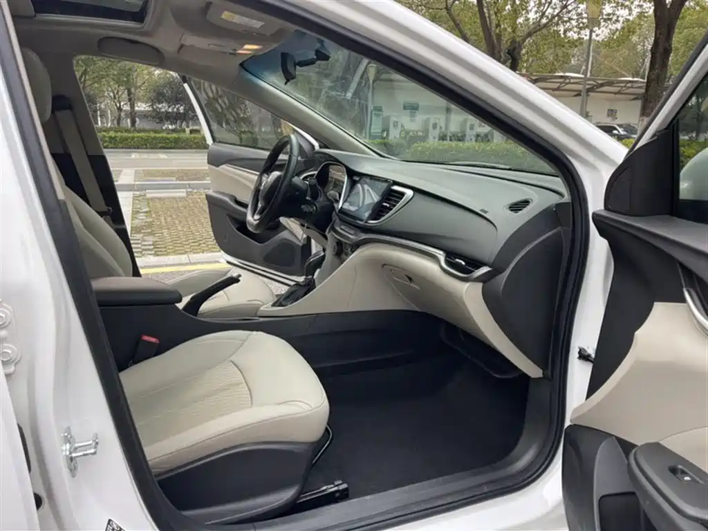 Buick Excelle 2017 — фото 15