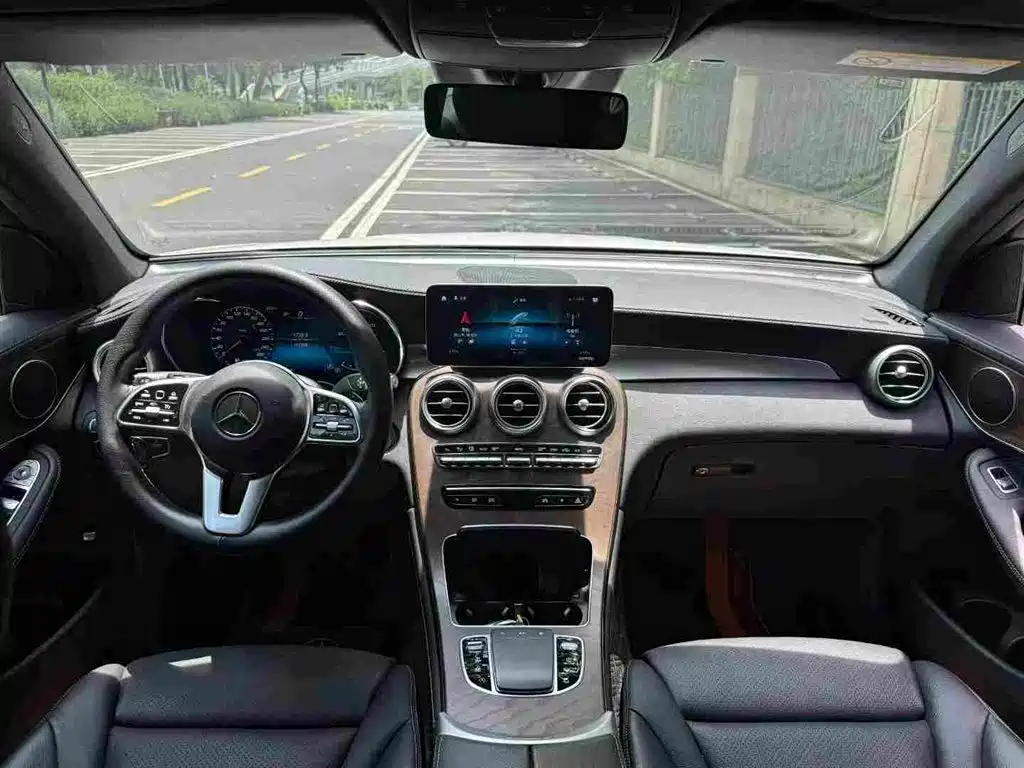 Mercedes-Benz GLC 2020