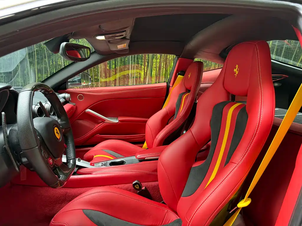 Ferrari F12berlinetta 2013 — фото 11