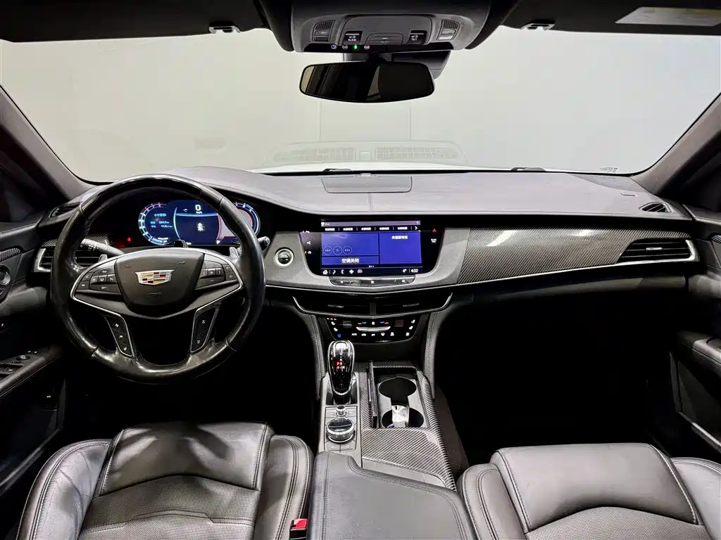 Cadillac CT6 2022 — фото 12