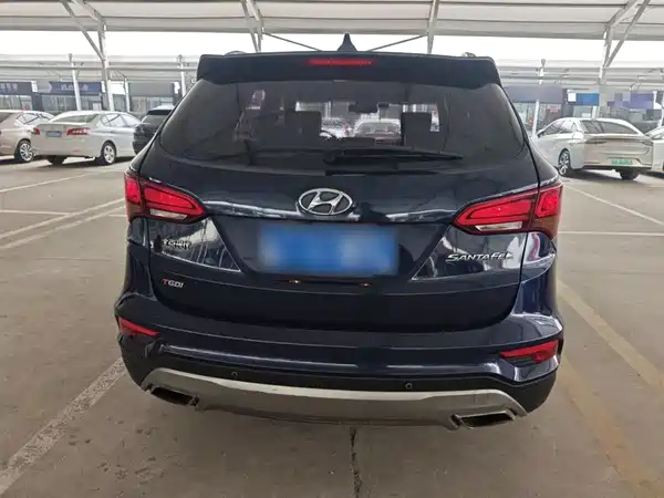 Hyundai Santa Fe 2017