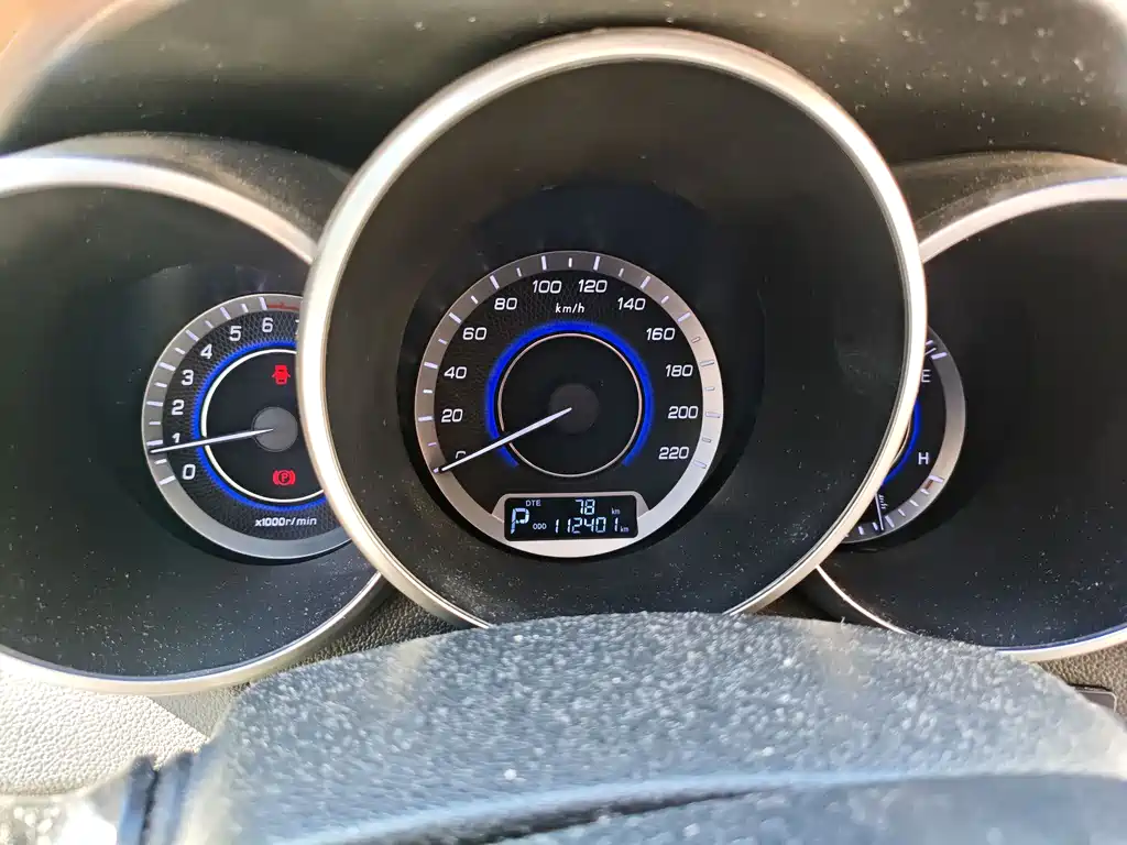 Changan Eado XT 2015 — фото 16