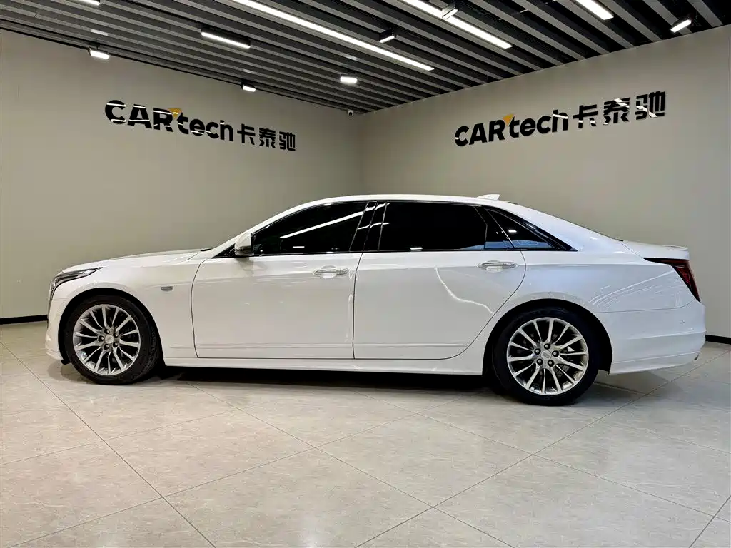 Cadillac CT6 2022 — фото 7