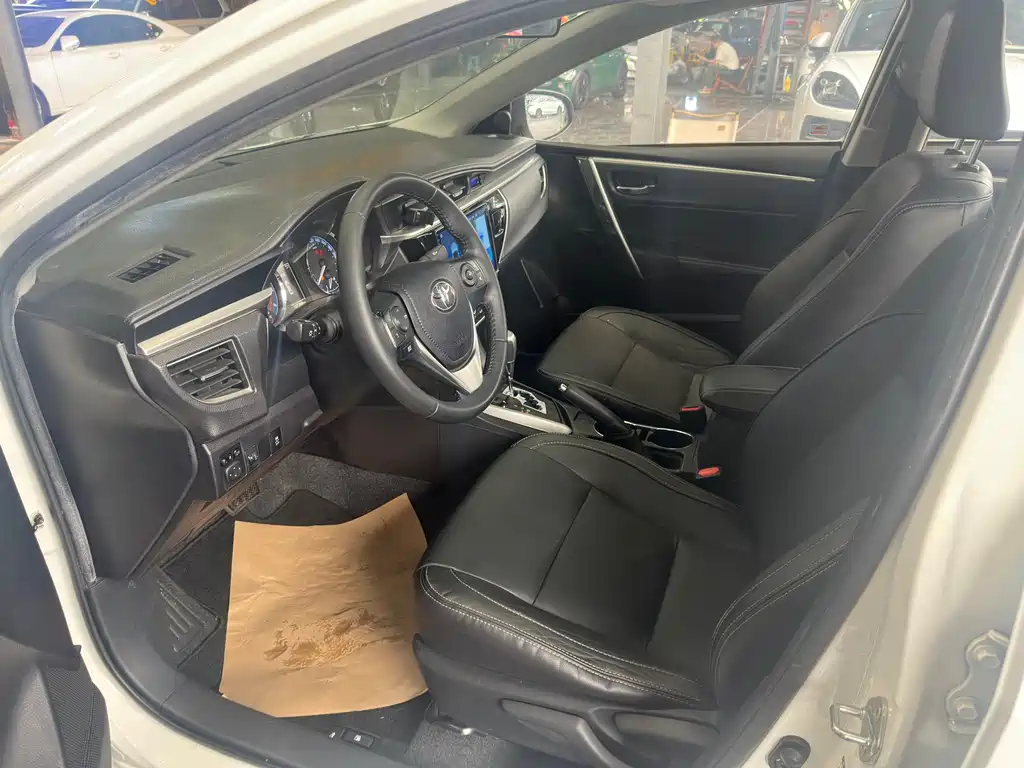 Toyota Corolla 2016 — фото 14