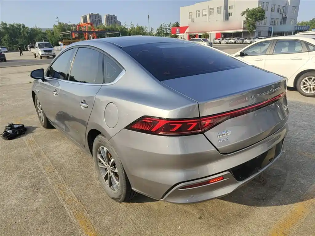 BYD Qin PLUS 2023 — фото 5
