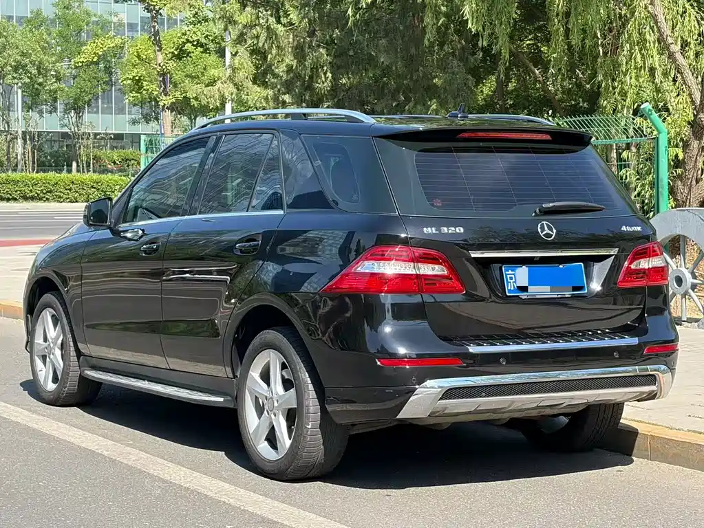 Mercedes-Benz M-Class 2015 — фото 16