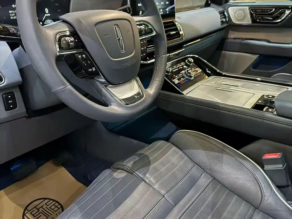 Lincoln Navigator 2019 — фото 2