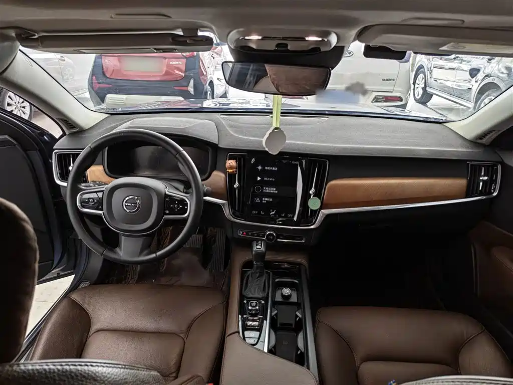 Volvo S90 2020 — фото 13