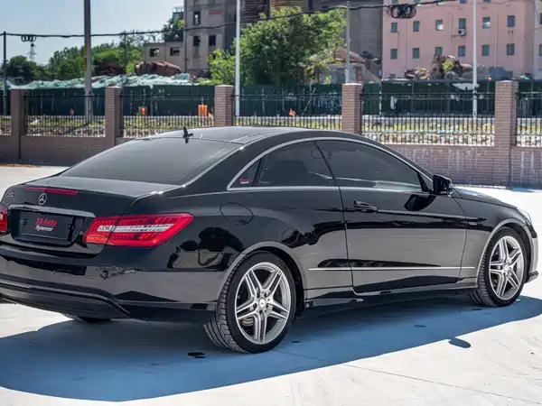 Mercedes-Benz E-Class 2012