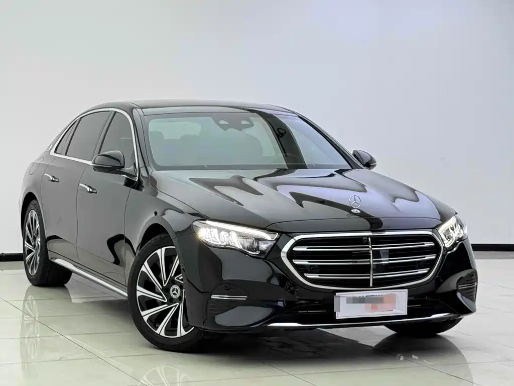Mercedes-Benz E-Class 2024